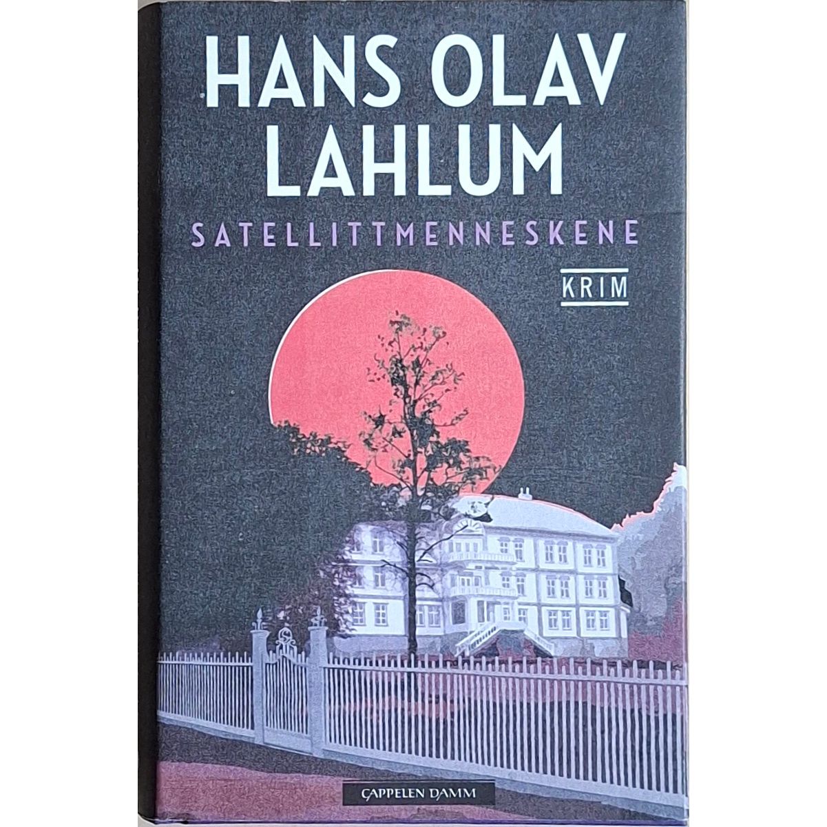 K2 og Patricia 2 - Satellittmenneskene, brukte bøker av Hans Olav Lahlum