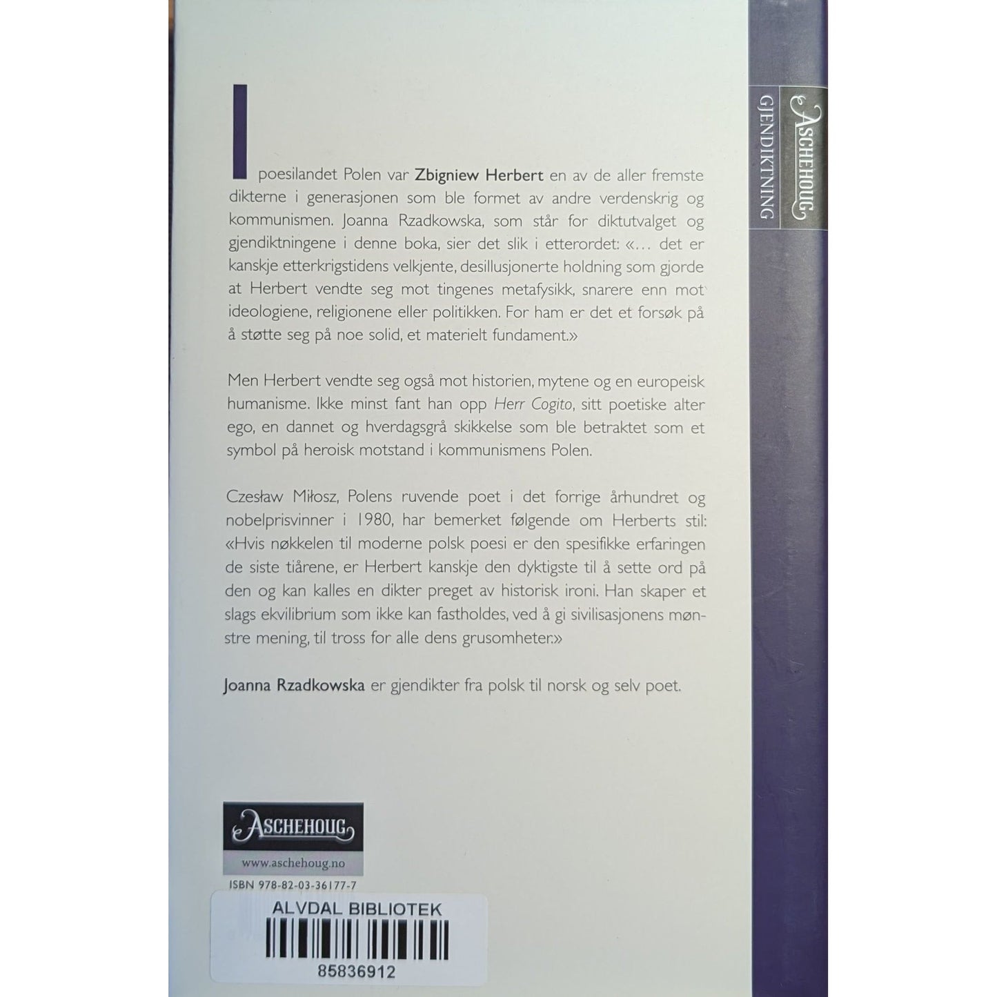 I hjertet av tingene. Brukte bøker av Zbigniew Herbert. Dikt