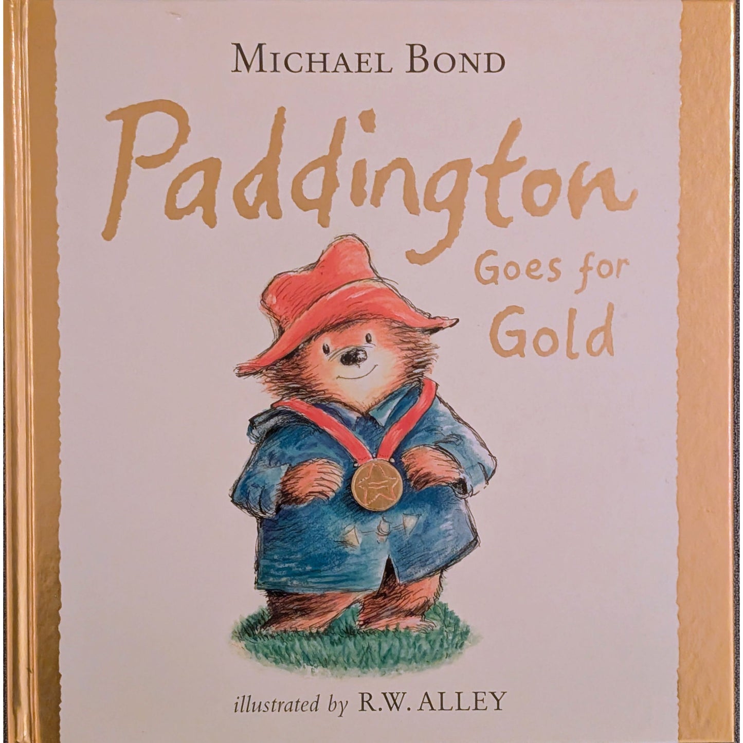 Paddington Goes for Gold. Brukte bøker av Michael Bond hos Inventaret