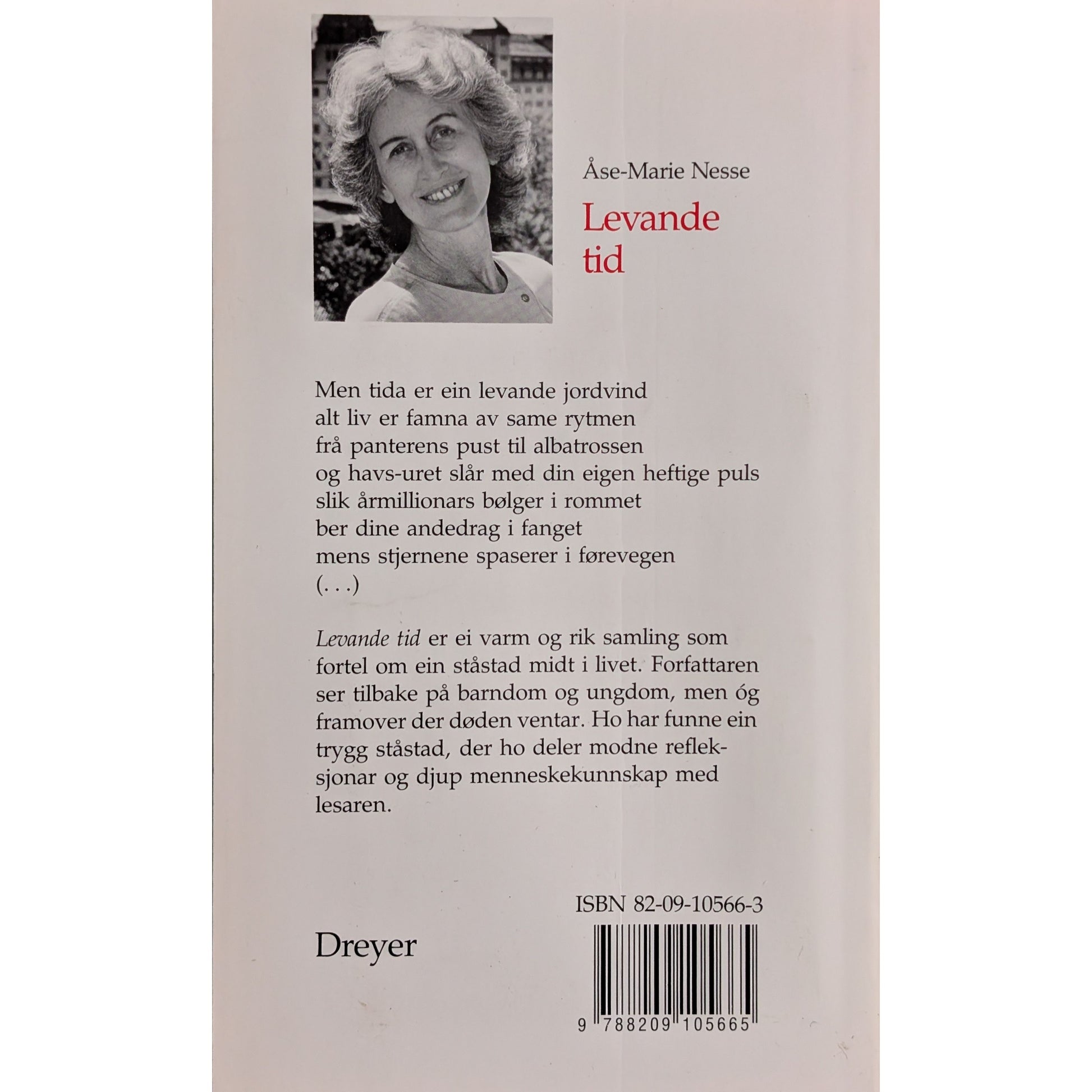 Levande tid. Brukt bok av Åse-Marie Nesse. Dikt hos Inventaret