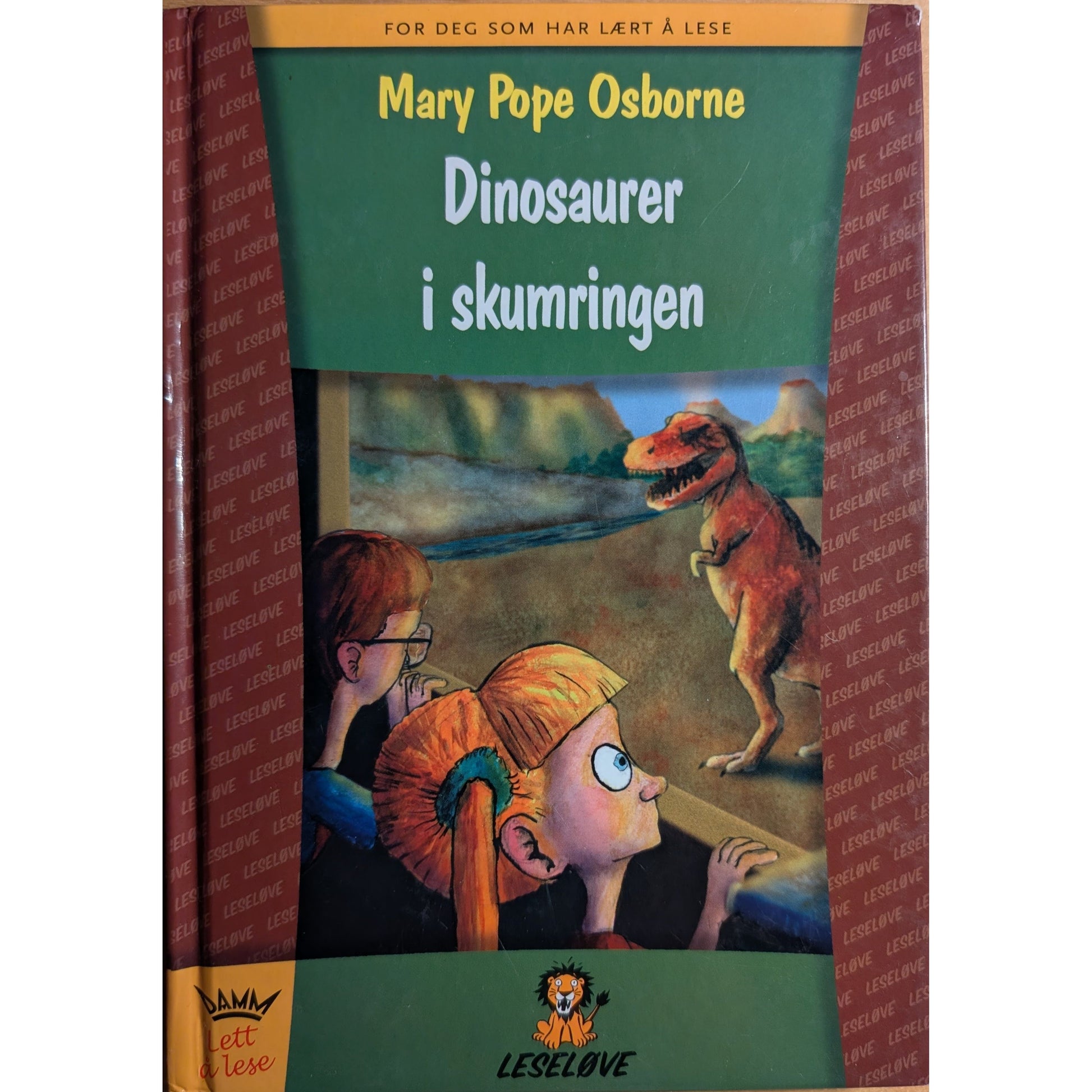 Dinosaurer i skumringen, brukte bøker av Mary Pope Osborne. Leseløve