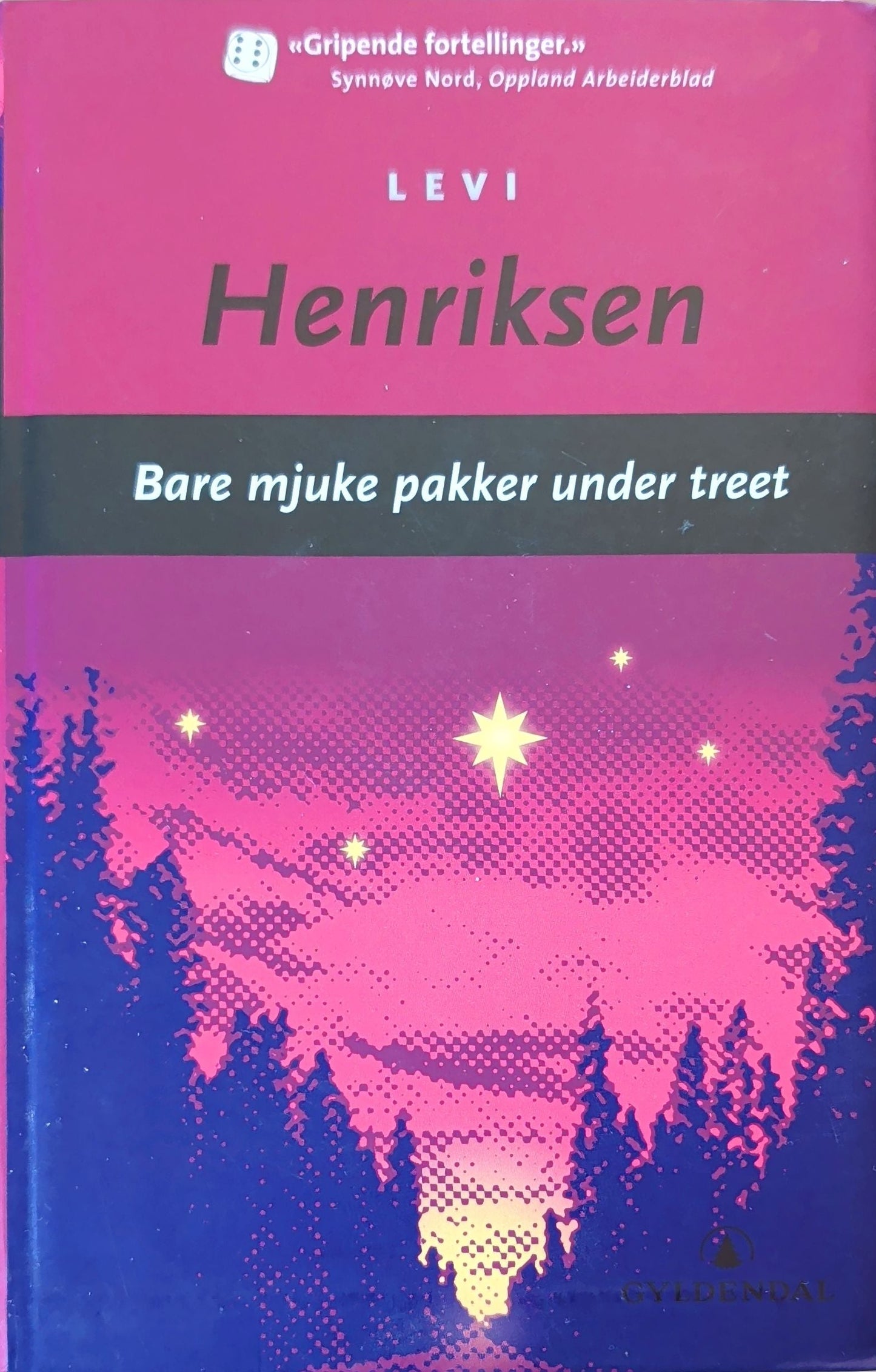 Bare mjuke pakker under treet. Brukte bøker av Levi Henriksen. Julehistorier