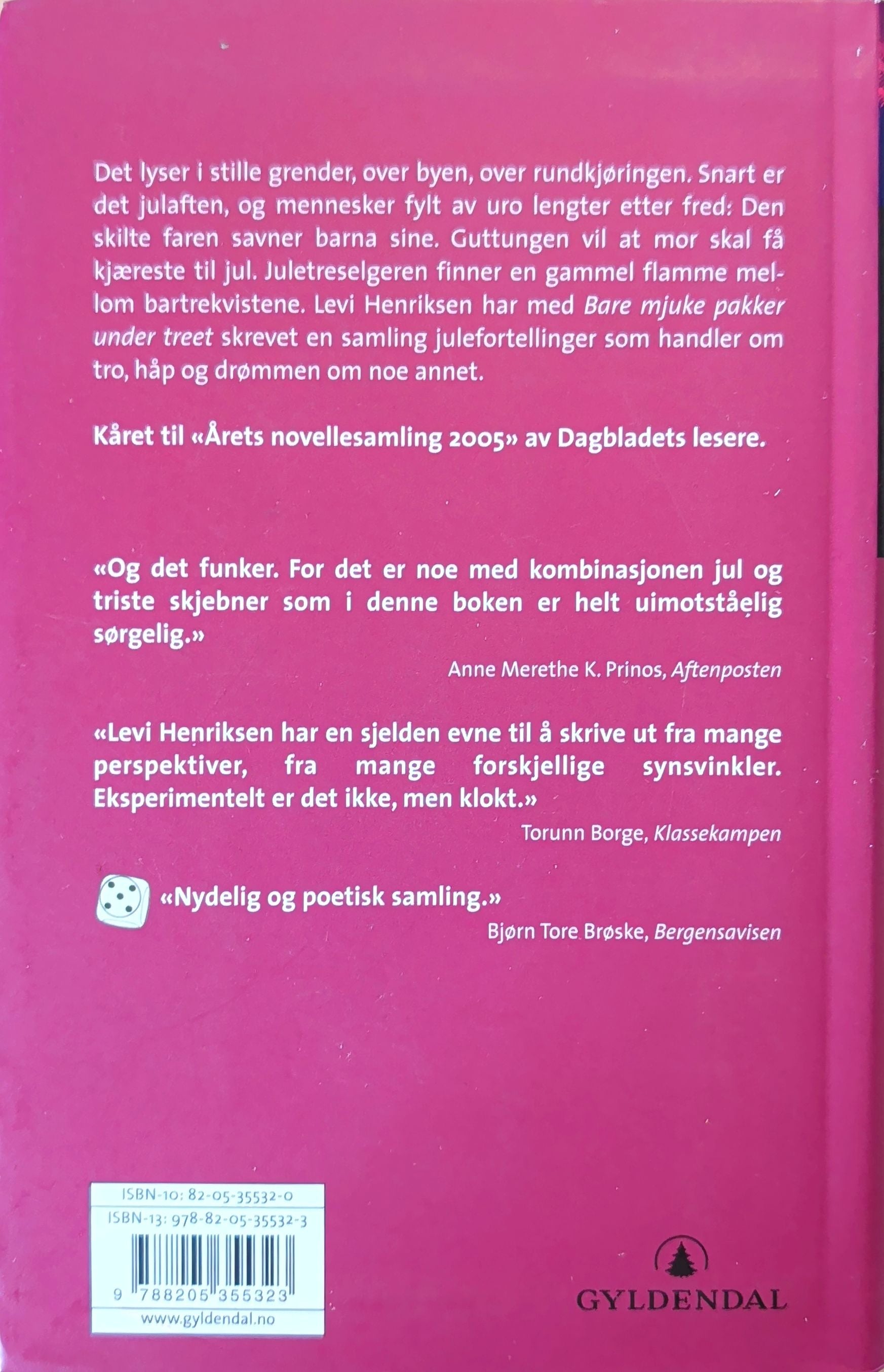 Bare mjuke pakker under treet. Brukte bøker av Levi Henriksen. Julehistorier